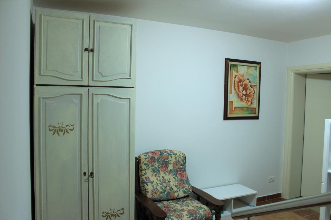 Nova Vas  Apartman Robi מראה חיצוני תמונה